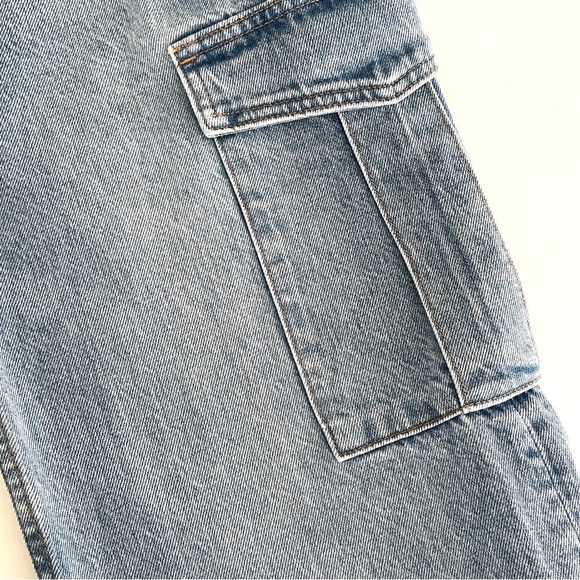 Denim Forum The Farrah Hi-Rise Cargo Jean from Aritzia - Picture 9 of 13